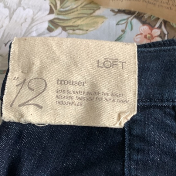 Loft ON TREND WIDE LEG dark denim sewn in seam NWT - Picture 5 of 11